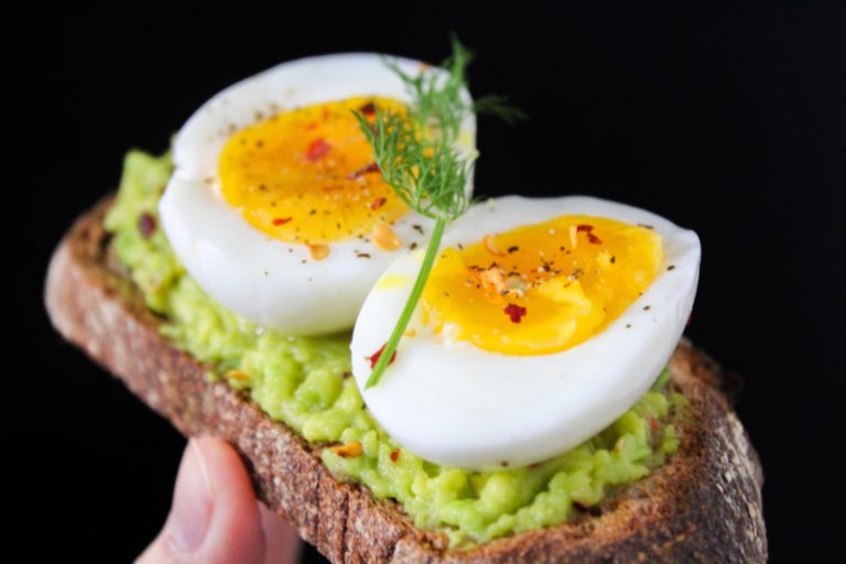 Green Salsa Egg Toast